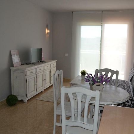 Lovely Familiar Apartment With Pool In Cap Salou Exteriör bild