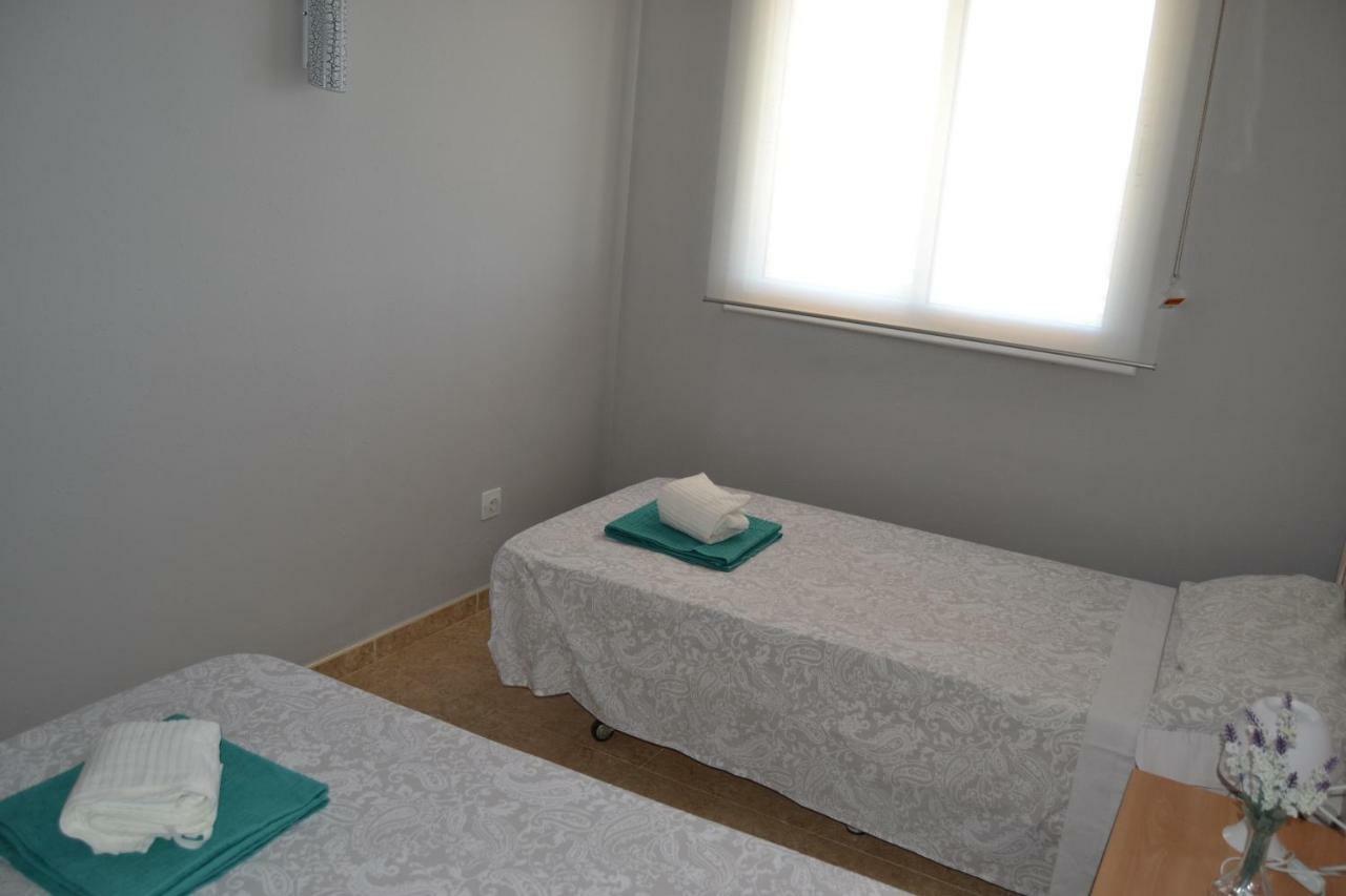 Lovely Familiar Apartment With Pool In Cap Salou Exteriör bild
