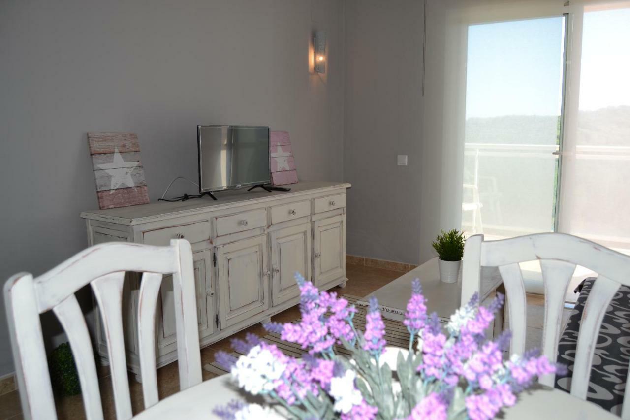 Lovely Familiar Apartment With Pool In Cap Salou Exteriör bild